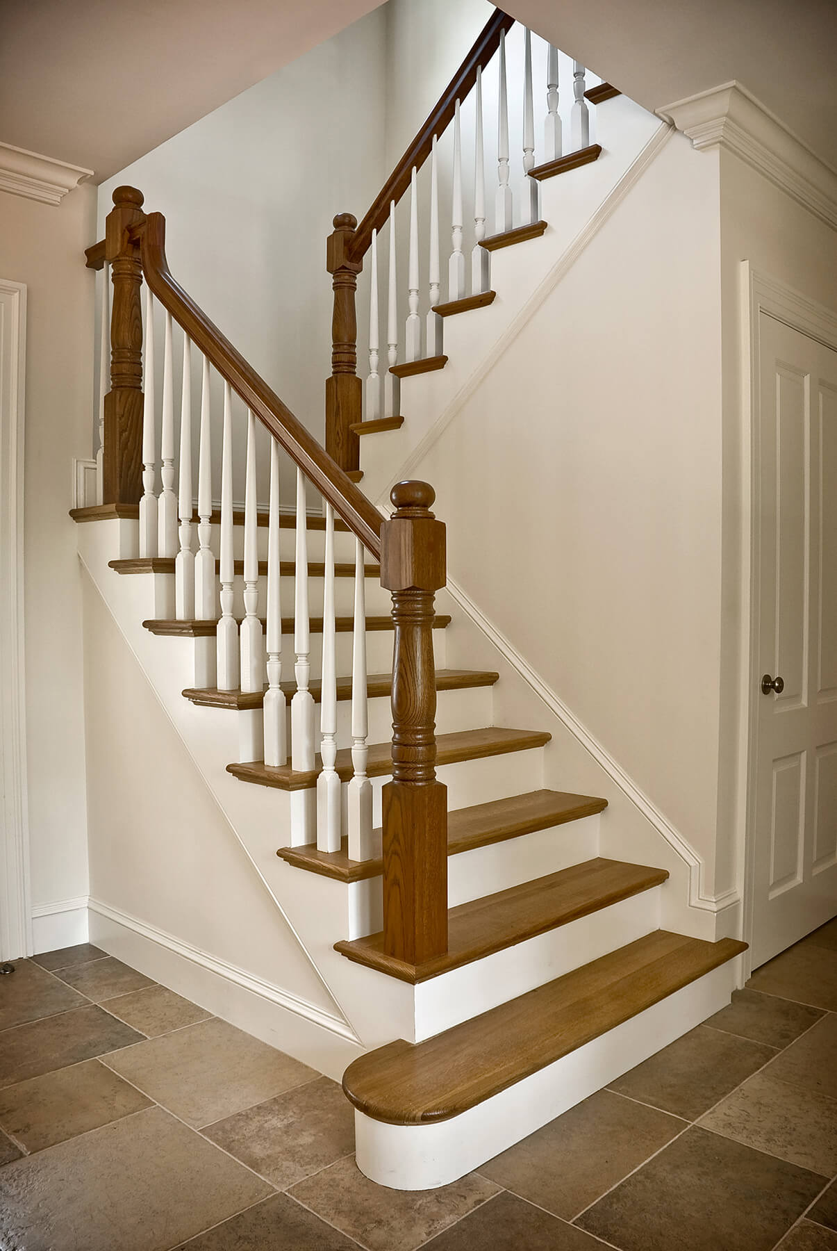 Photo Gallery // Stairs Horner Millwork